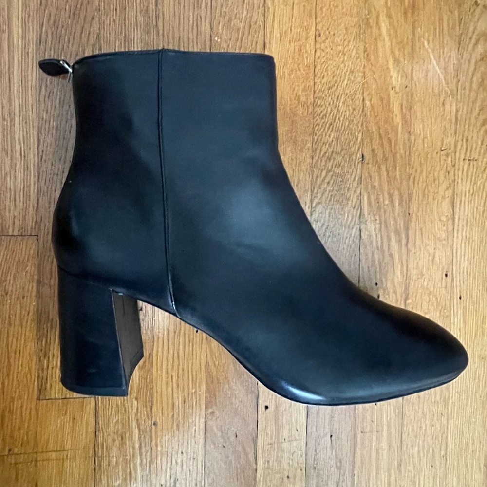 Enzo Angiolini Black Leather Booties